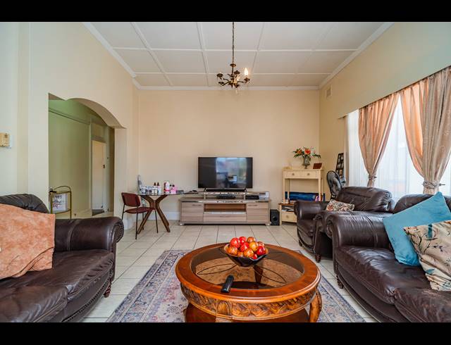 6 BEDROOM FREEHOLD FOR SALE IN MUSGRAVE